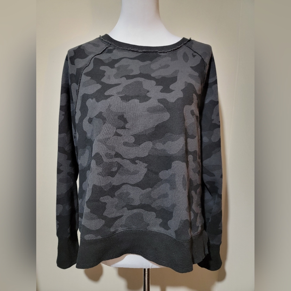 Calvin Klein Performance Cropped Sweatshirt Womens XLarge Black Camouflage